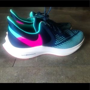 Womens Nike shoes